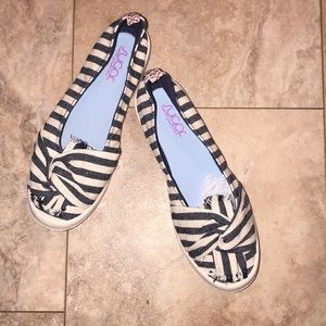 Navy stripe Sugar canvas shoes size 8.5 (107)